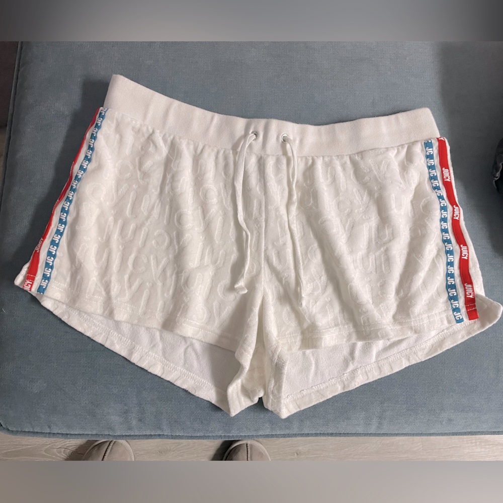 ❣️Juicy Couture Shorts❣️